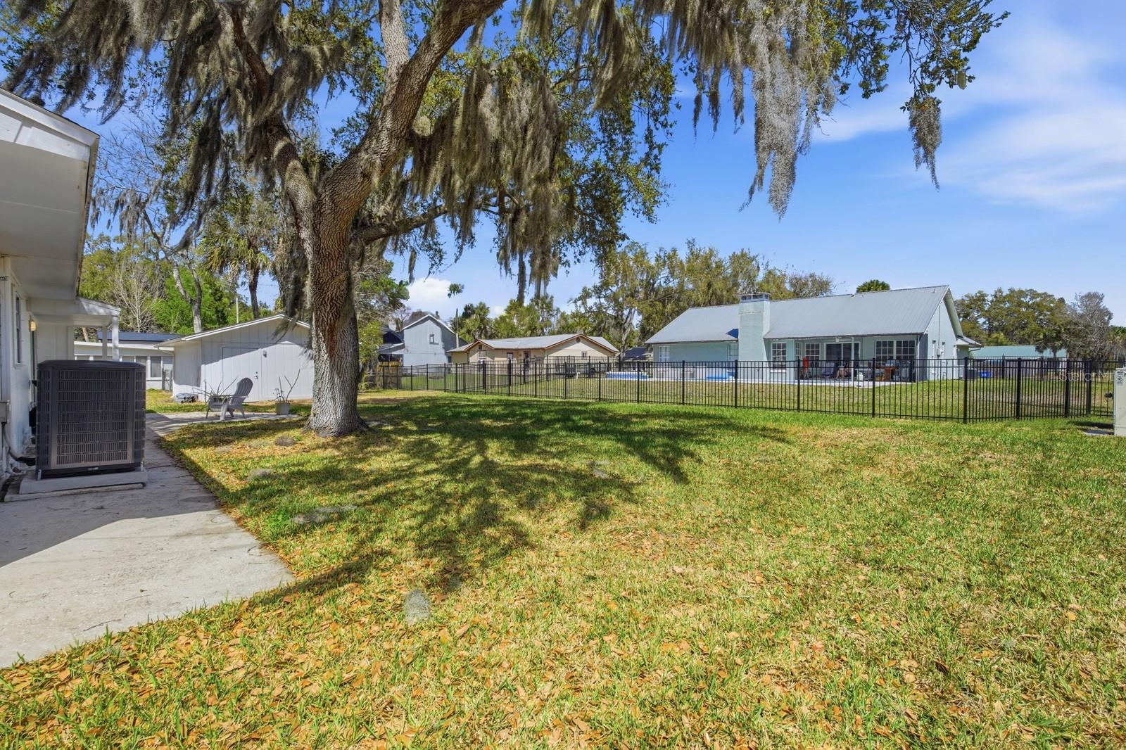2329 LIME TREE, EDGEWATER, FL — photo 19