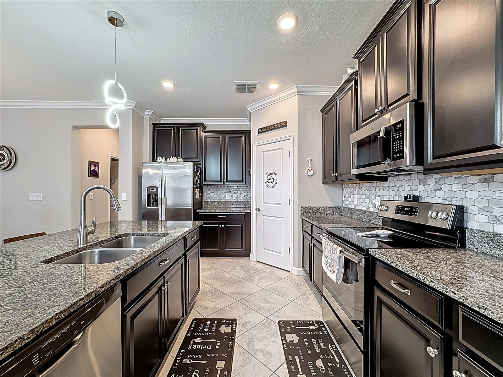 16815 WHISPER ELM ST, WIMAUMA, FL — photo 12