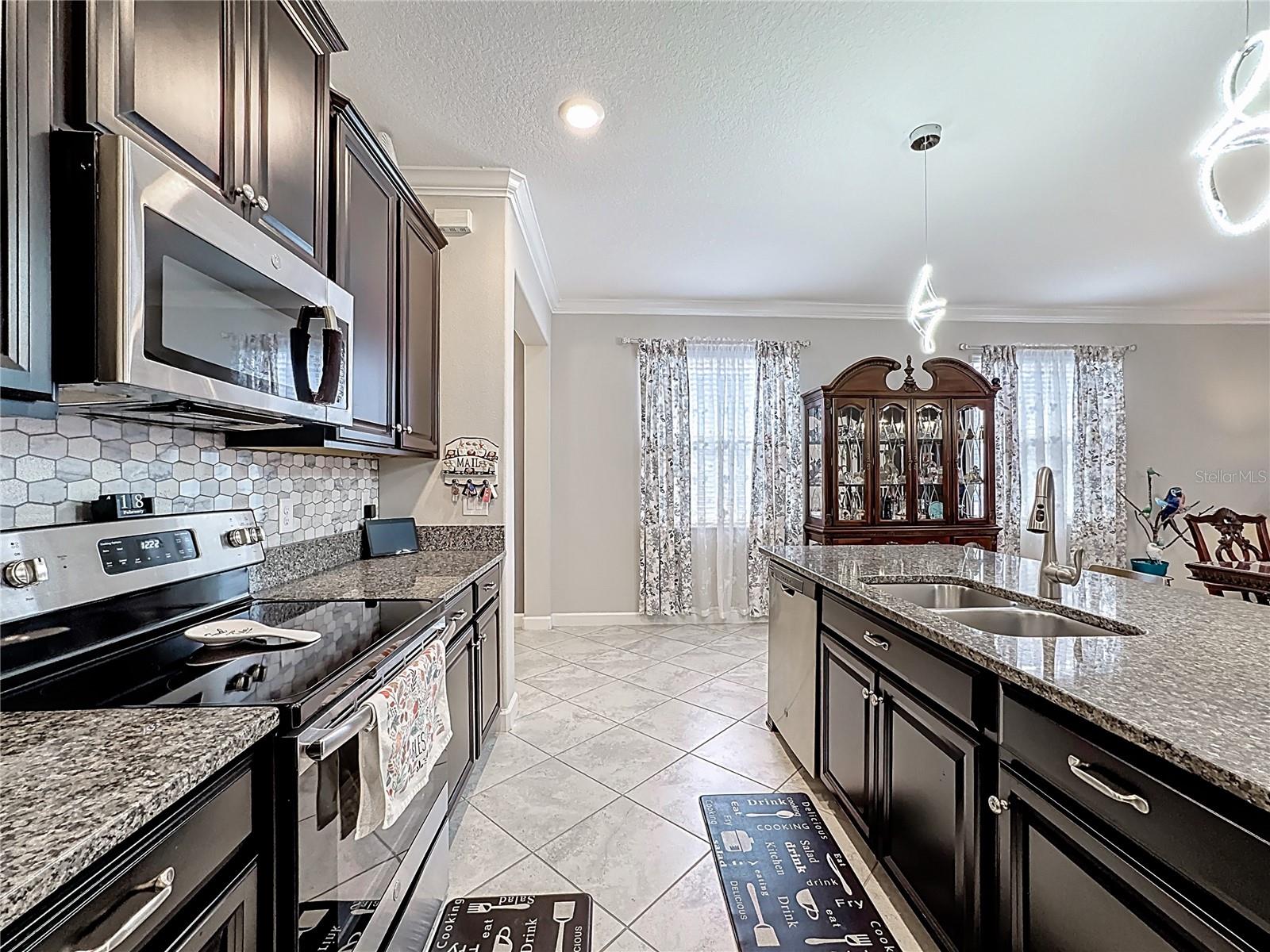 16815 WHISPER ELM ST, WIMAUMA, FL — photo 13