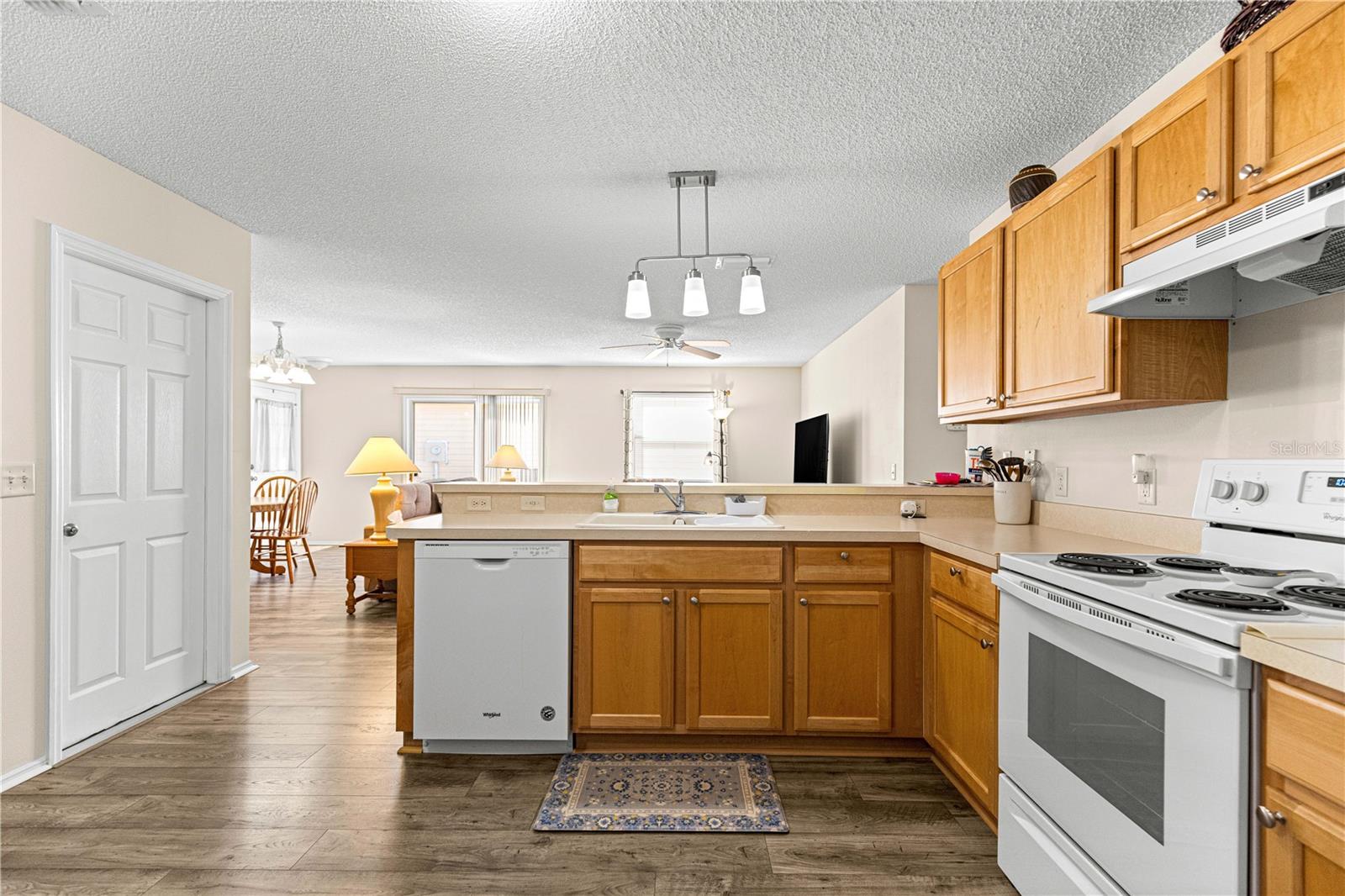 16938 SE 94TH SUNNYBROOK CIR, THE VILLAGES, FL — photo 17