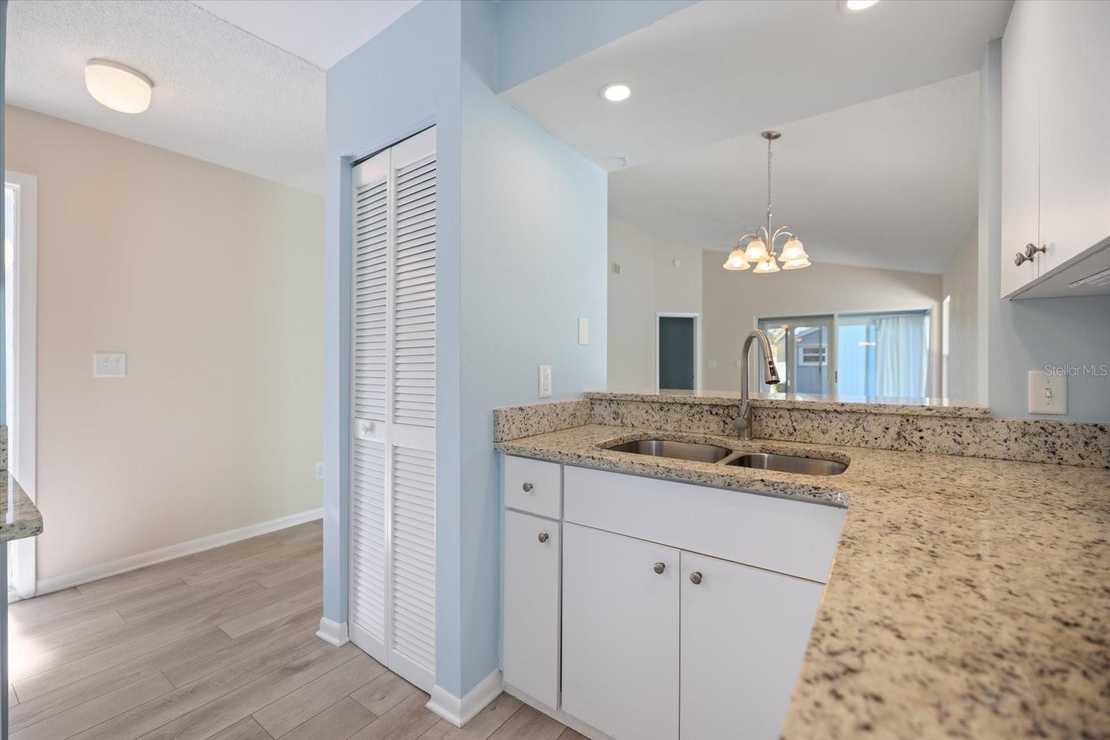 856 CHATHAM DR #856, VENICE, FL — photo 9