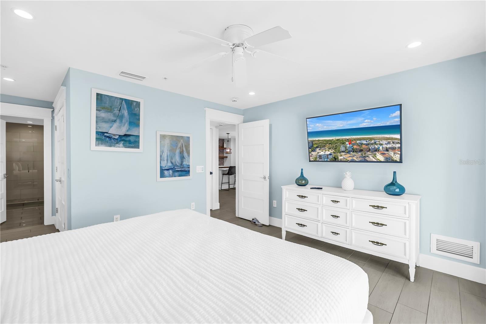 316 BEACH RD, SARASOTA, FL — photo 37