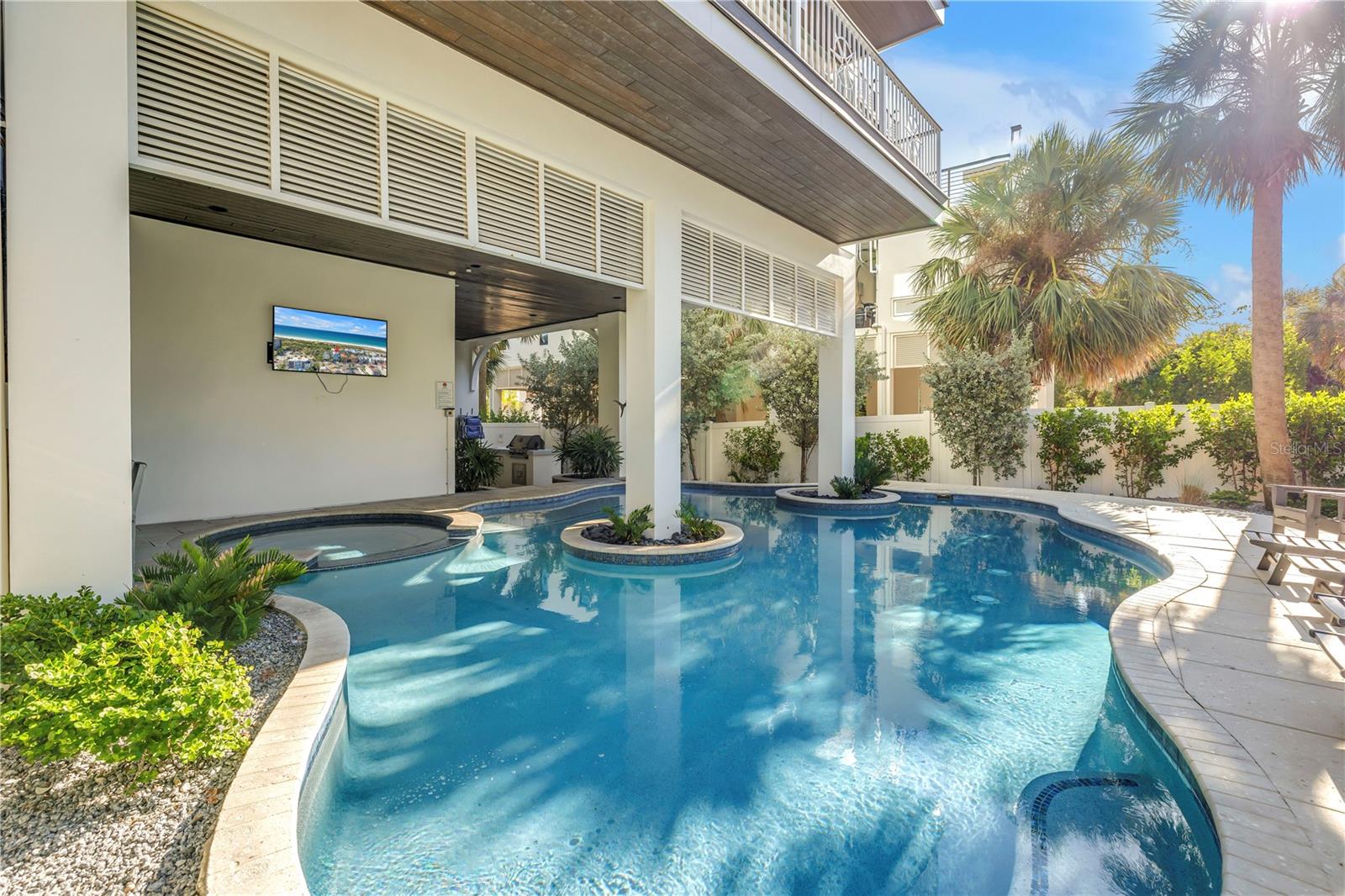 316 BEACH RD, SARASOTA, FL — photo 94