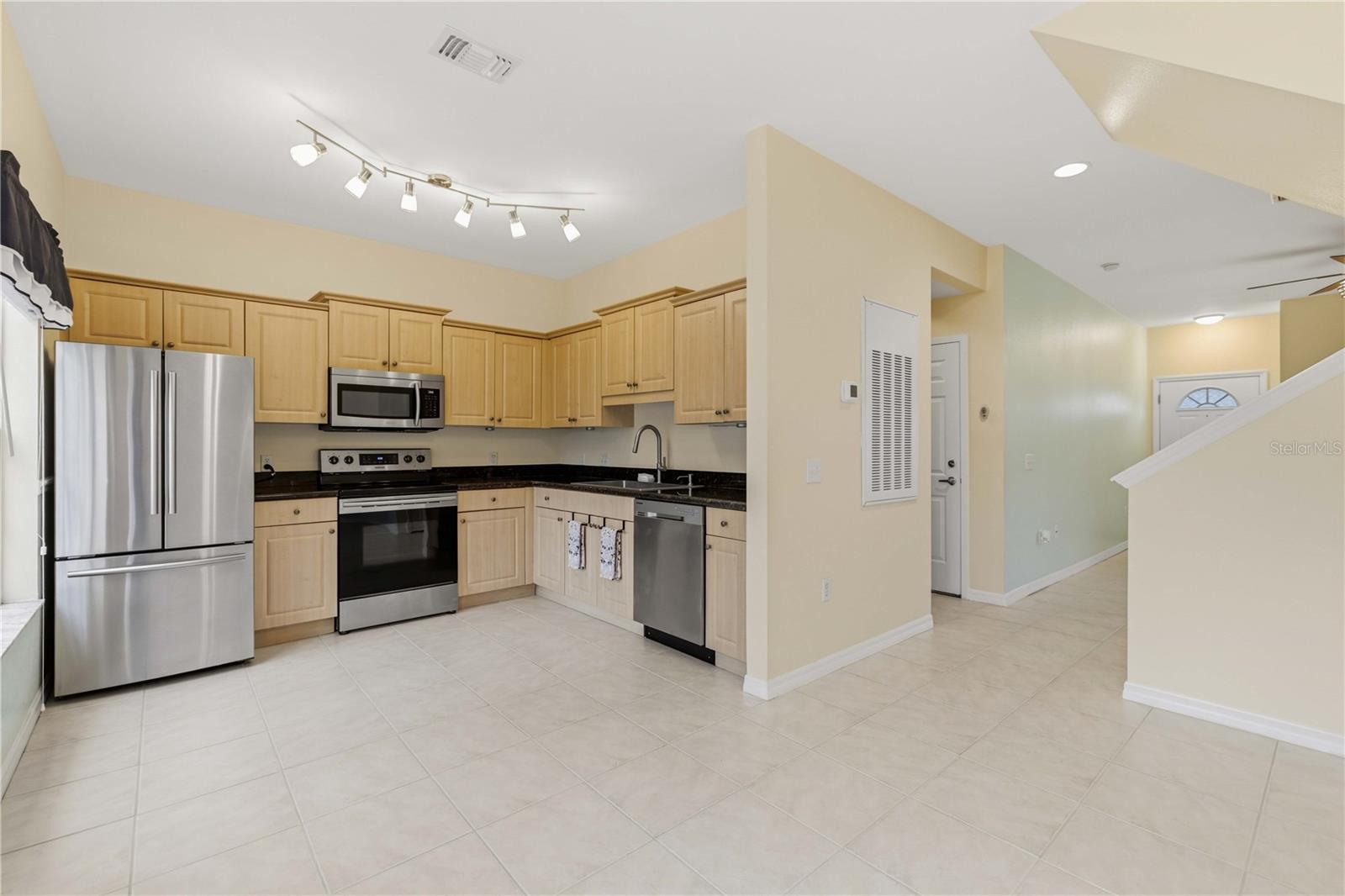 7604 PLANTATION CIR #7604, UNIVERSITY PARK, FL — photo 10