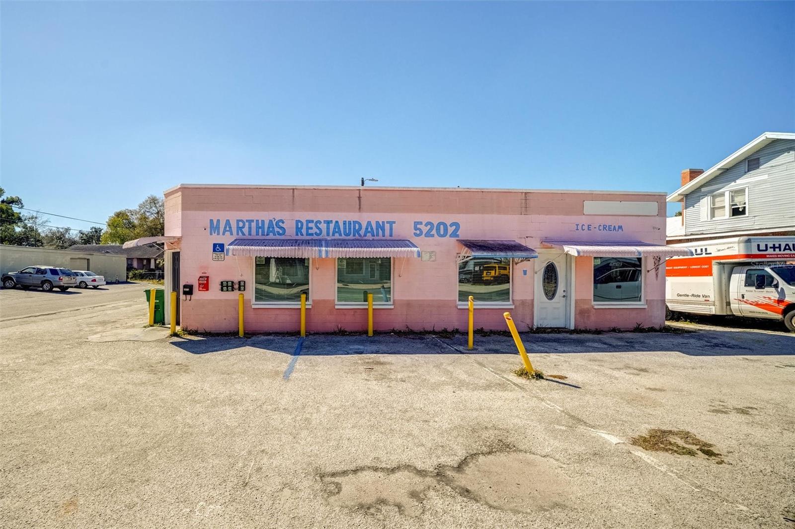 5202 N NEBRASKA AVE E, TAMPA, FL