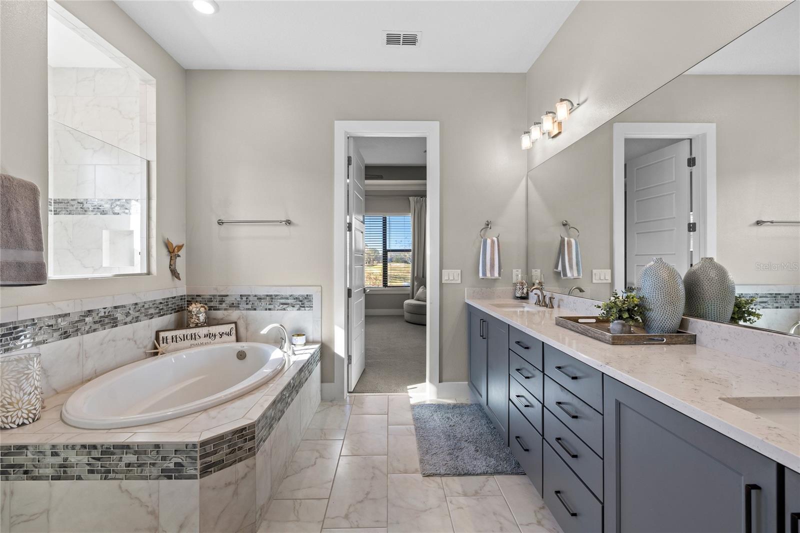 25620 GRANDVIEW POINTE, SORRENTO, FL — photo 42