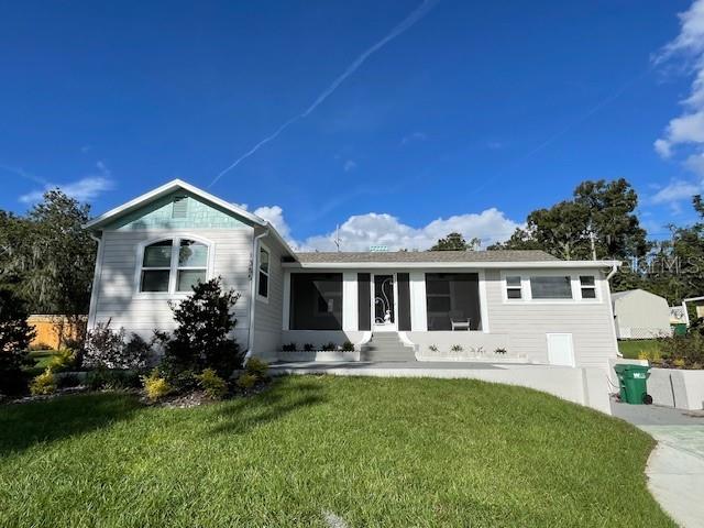 1355 LAKESHORE DR, MOUNT DORA, FL