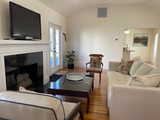 1355 LAKESHORE DR, MOUNT DORA, FL — photo 17