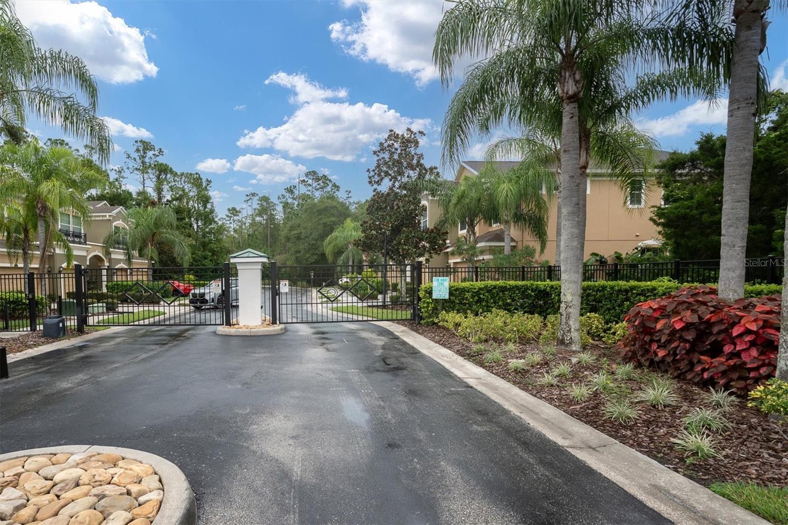 12660 SILVERDALE ST, TAMPA, FL — photo 4