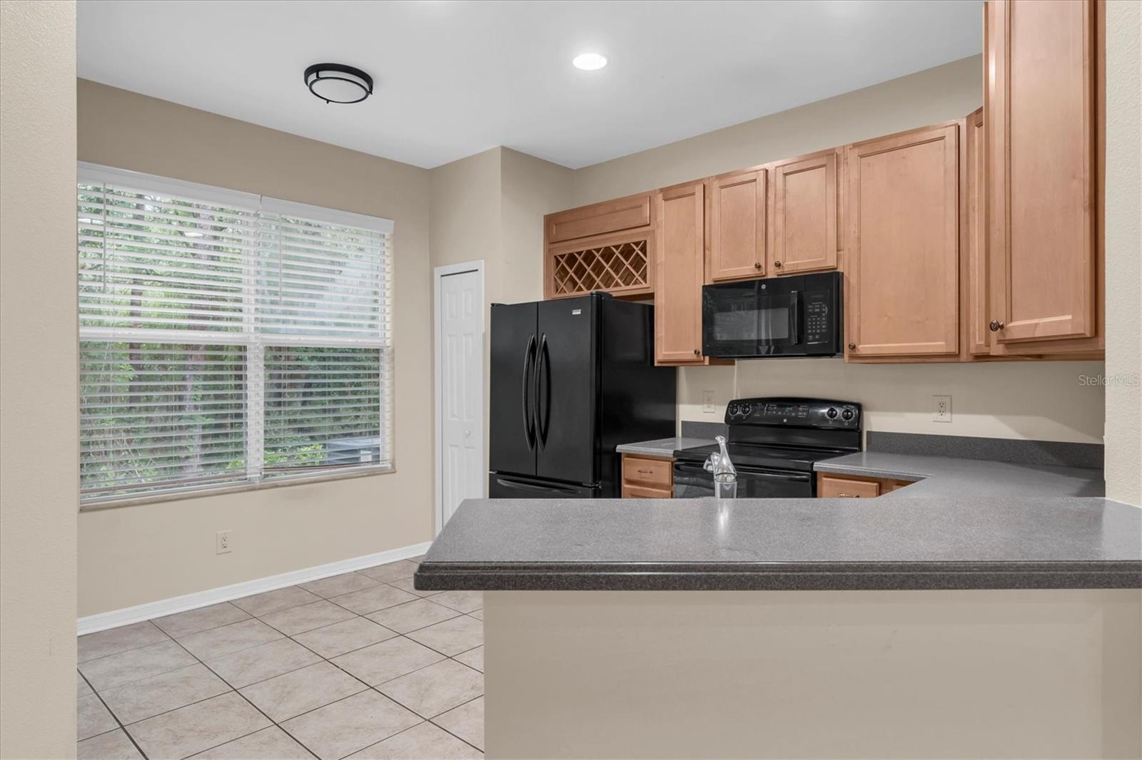 12660 SILVERDALE ST, TAMPA, FL — photo 17