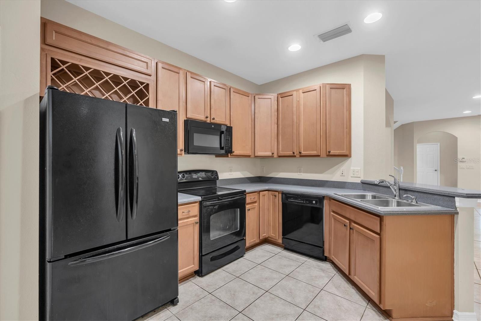 12660 SILVERDALE ST, TAMPA, FL — photo 19