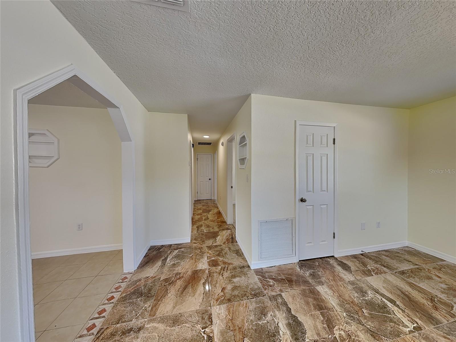 465 OAK DR, TAVARES, FL — photo 5