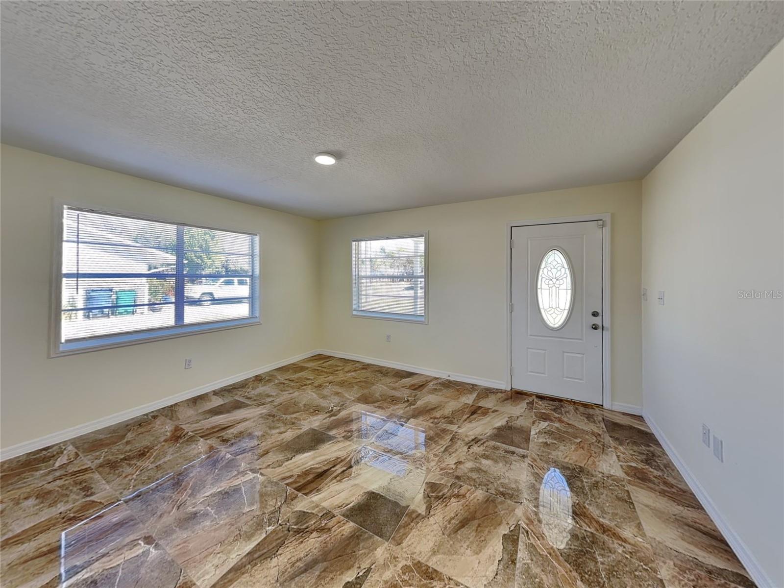 465 OAK DR, TAVARES, FL — photo 7