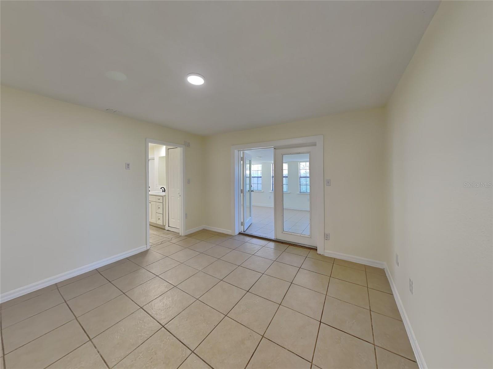 465 OAK DR, TAVARES, FL — photo 15