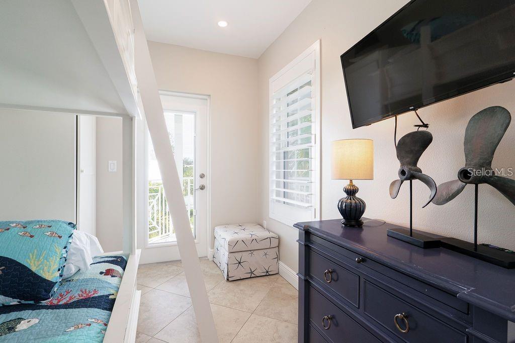 130 50TH ST, HOLMES BEACH, FL — photo 23