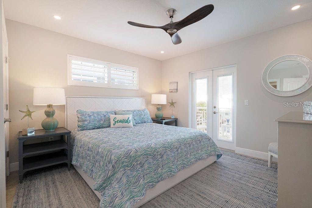 130 50TH ST, HOLMES BEACH, FL — photo 26