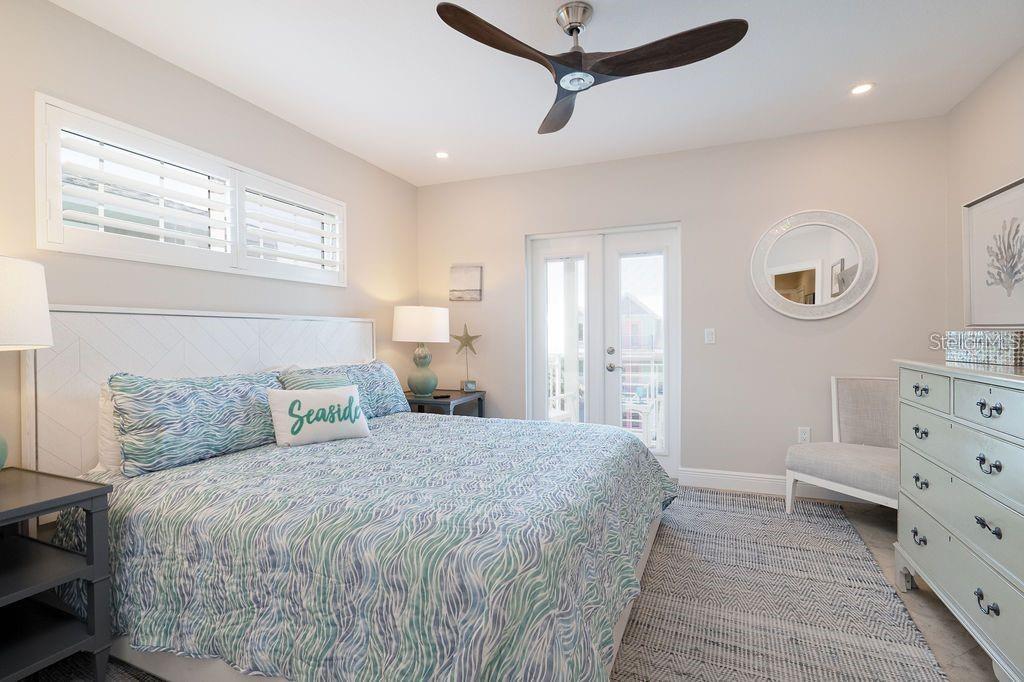 130 50TH ST, HOLMES BEACH, FL — photo 27