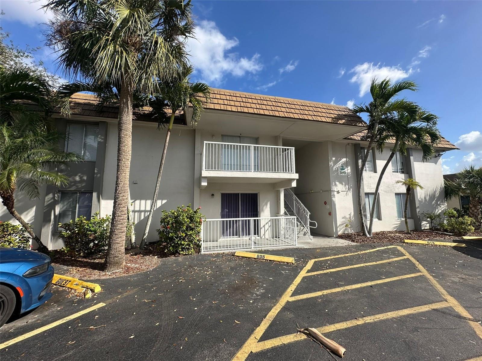 1830 MARAVILLA AVE #704, FORT MYERS, FL — photo 2