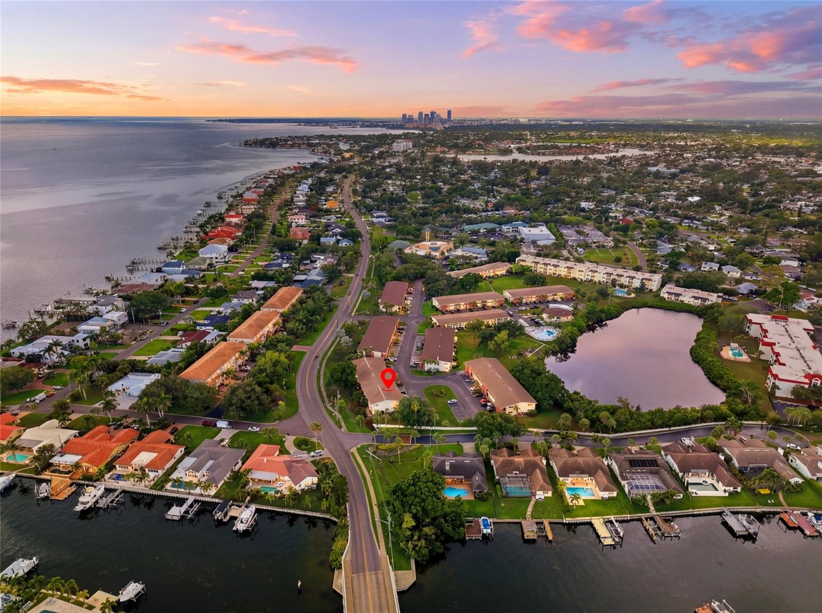 4480 OVERLOOK DR NE #10, ST PETERSBURG, FL