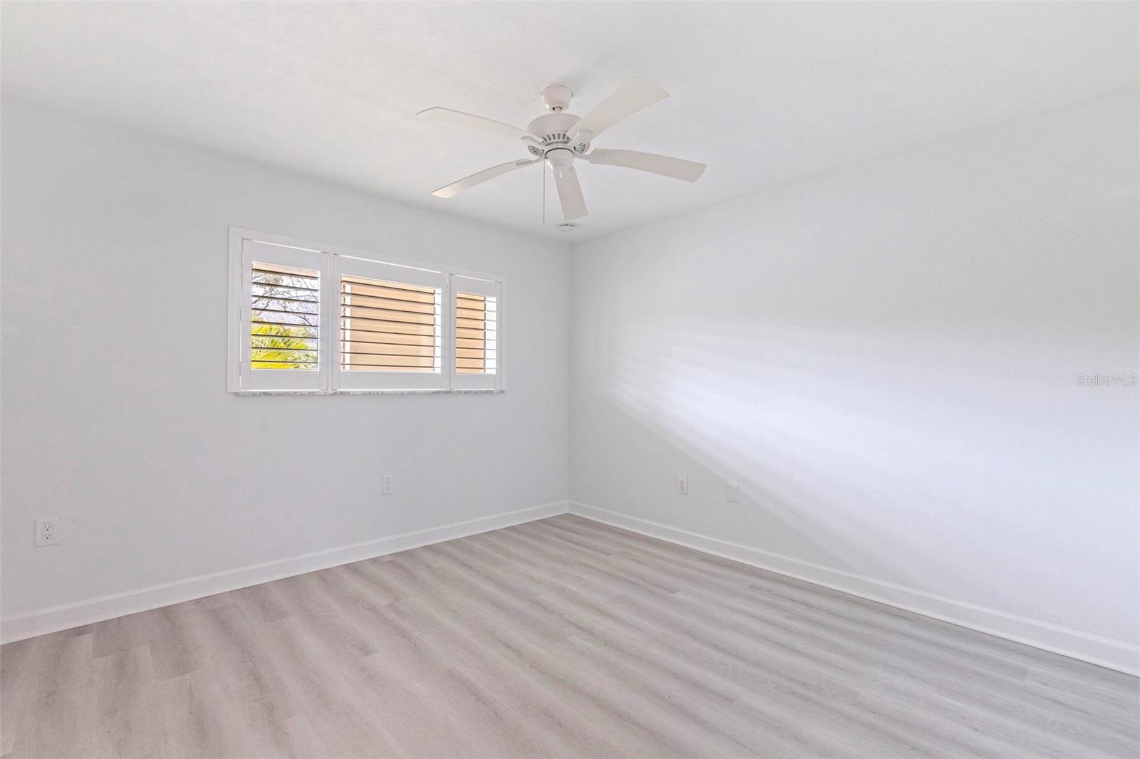 4480 OVERLOOK DR NE #12, ST PETERSBURG, FL — photo 13