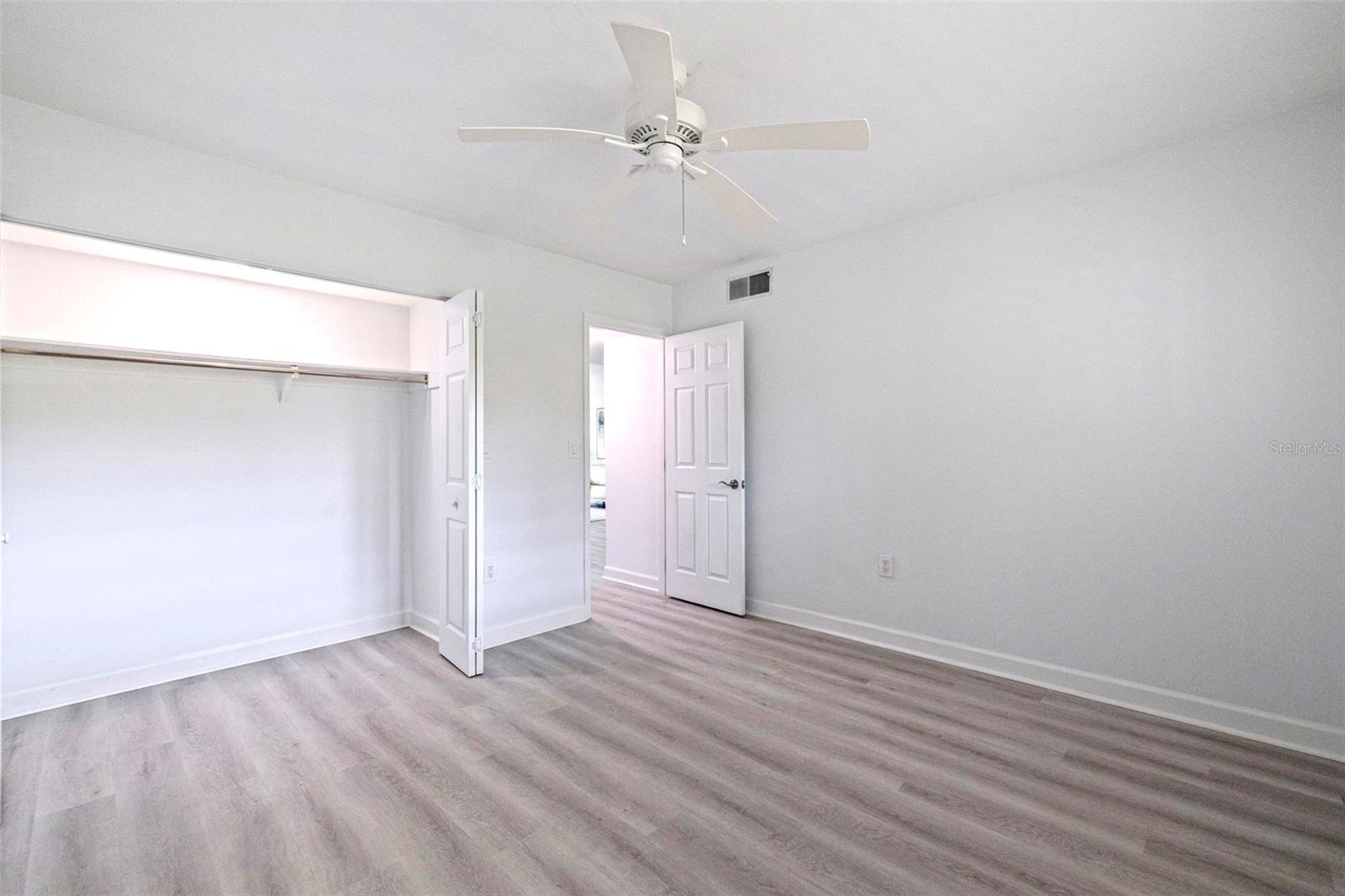 4480 OVERLOOK DR NE #12, ST PETERSBURG, FL — photo 14