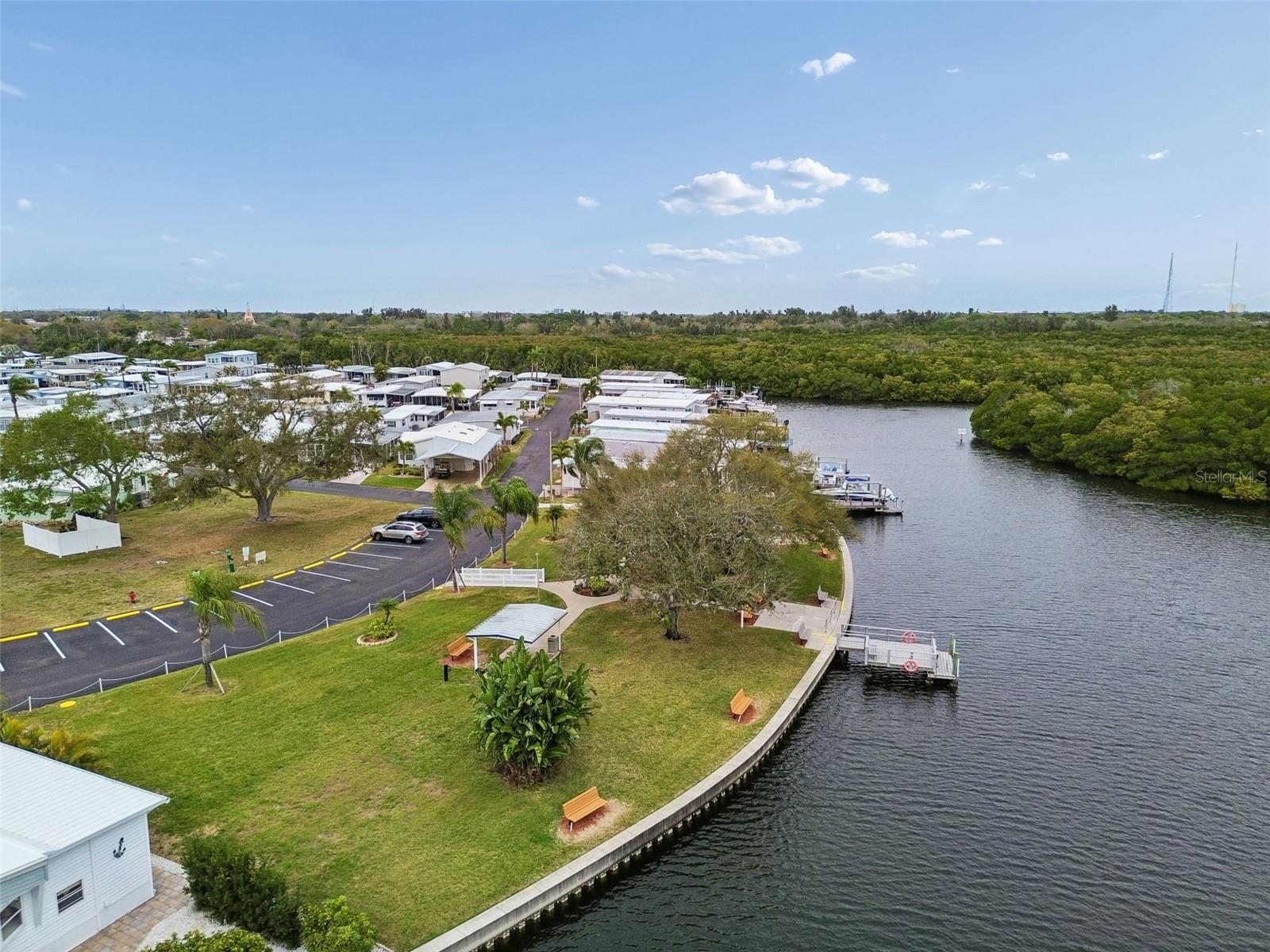 678 MOUNT MADISON AVE NE #661, ST PETERSBURG, FL — photo 47