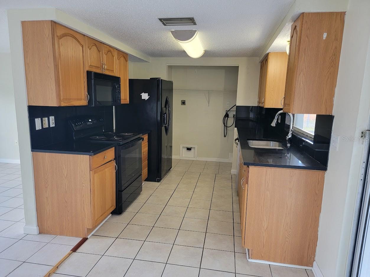 22353 BUFFALO AVE, PORT CHARLOTTE, FL — photo 2