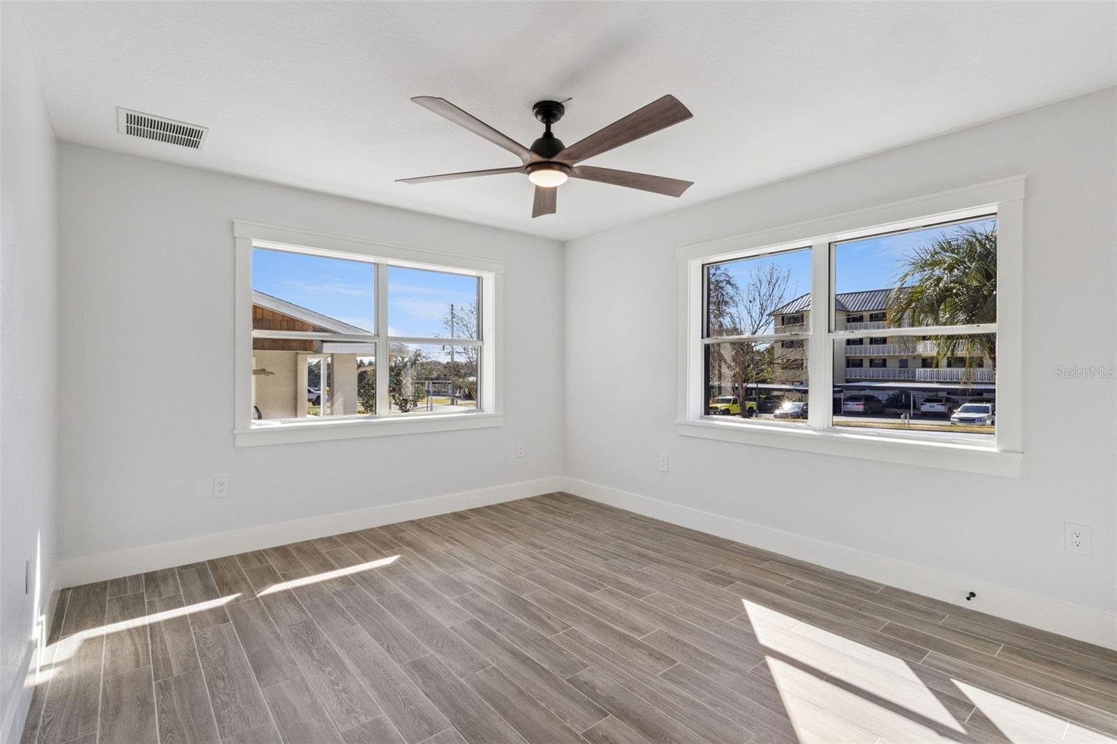 118 N GRANDVIEW ST, MOUNT DORA, FL — photo 37