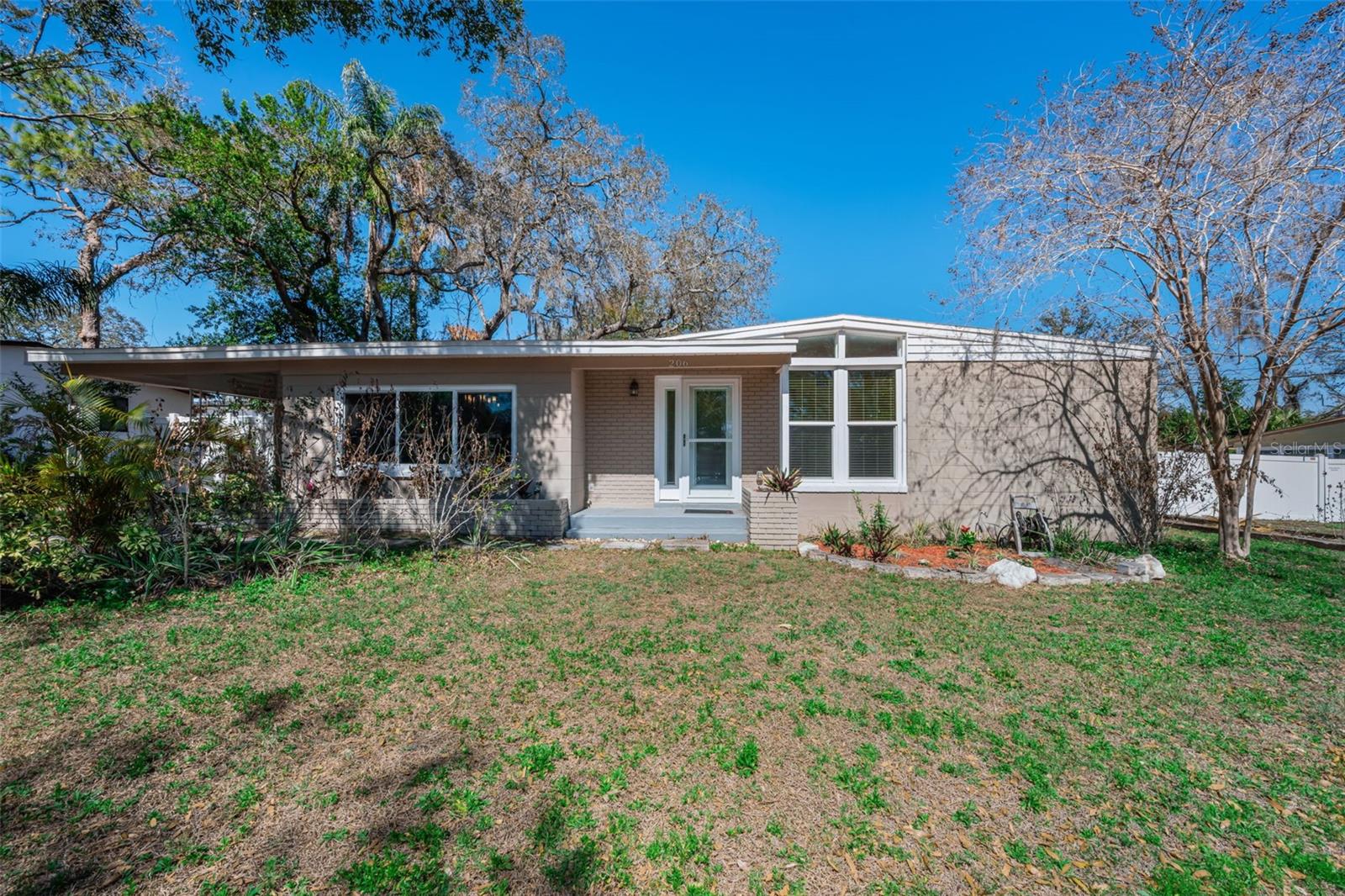206 LINDA AVE, TEMPLE TERRACE, FL — photo 2