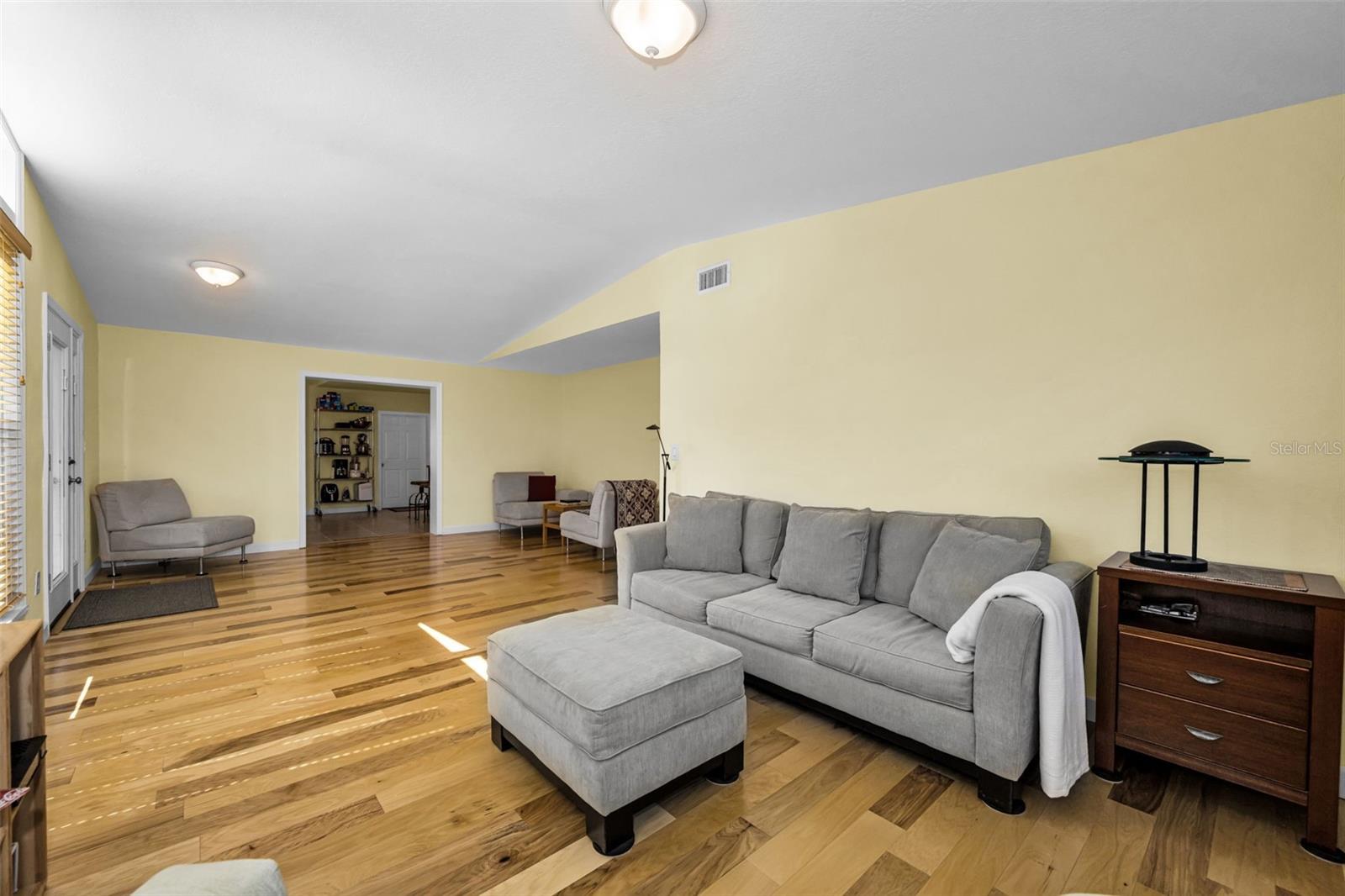 206 LINDA AVE, TEMPLE TERRACE, FL — photo 13