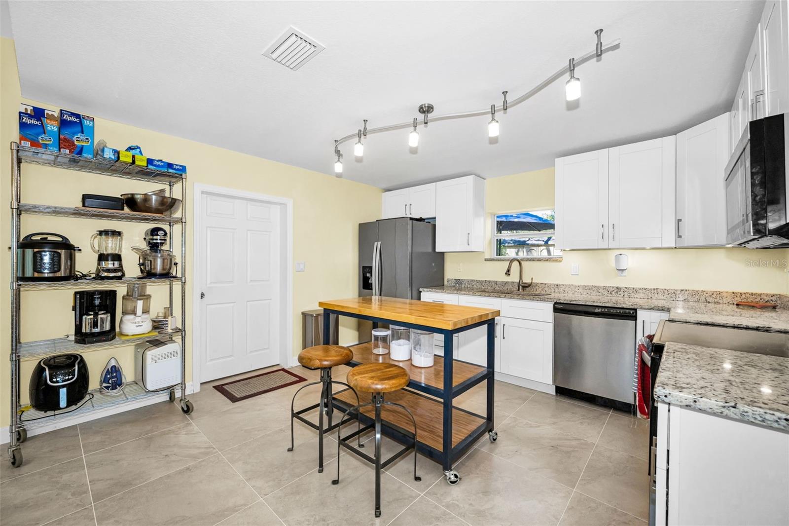 206 LINDA AVE, TEMPLE TERRACE, FL — photo 18