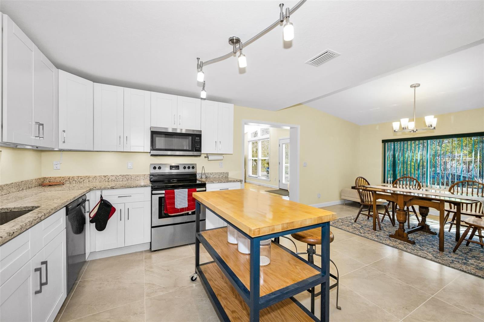 206 LINDA AVE, TEMPLE TERRACE, FL — photo 21