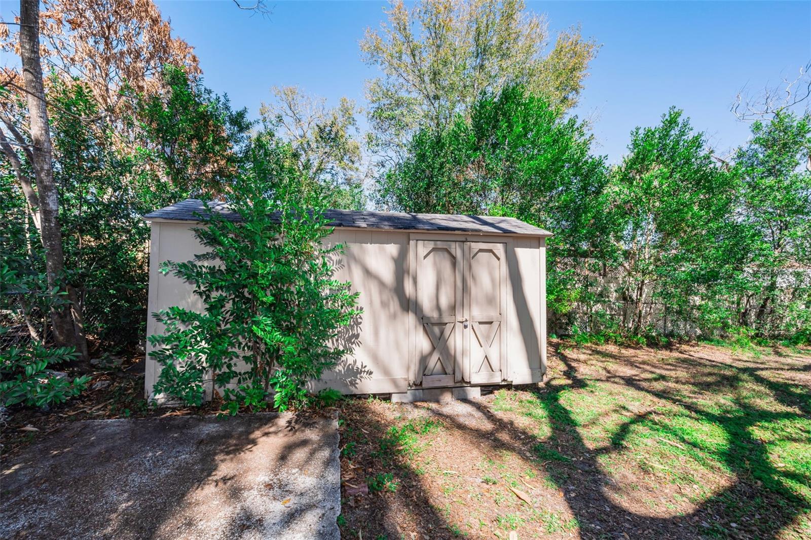 206 LINDA AVE, TEMPLE TERRACE, FL — photo 43