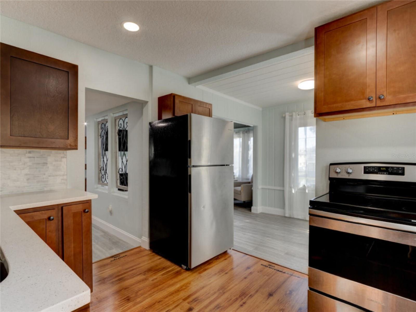 425 N OLEANDER AVE, DAYTONA BEACH, FL — photo 3