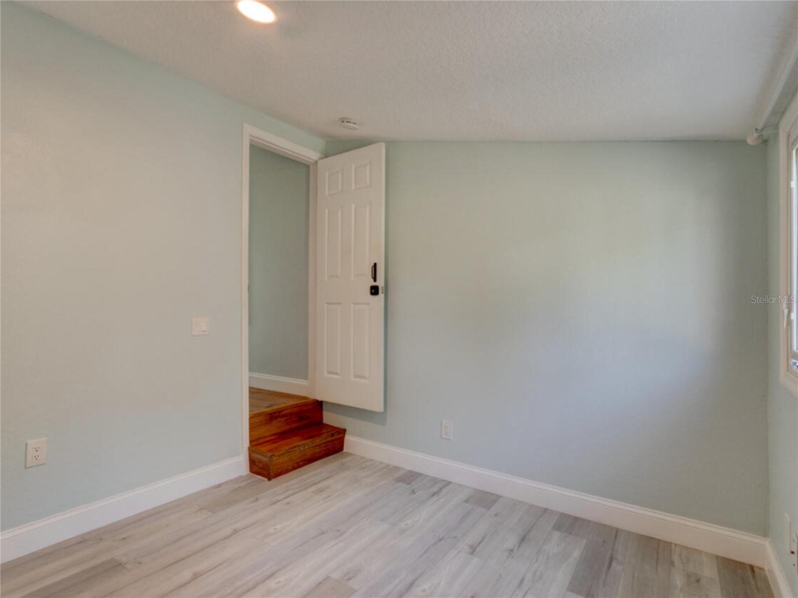 425 N OLEANDER AVE, DAYTONA BEACH, FL — photo 11