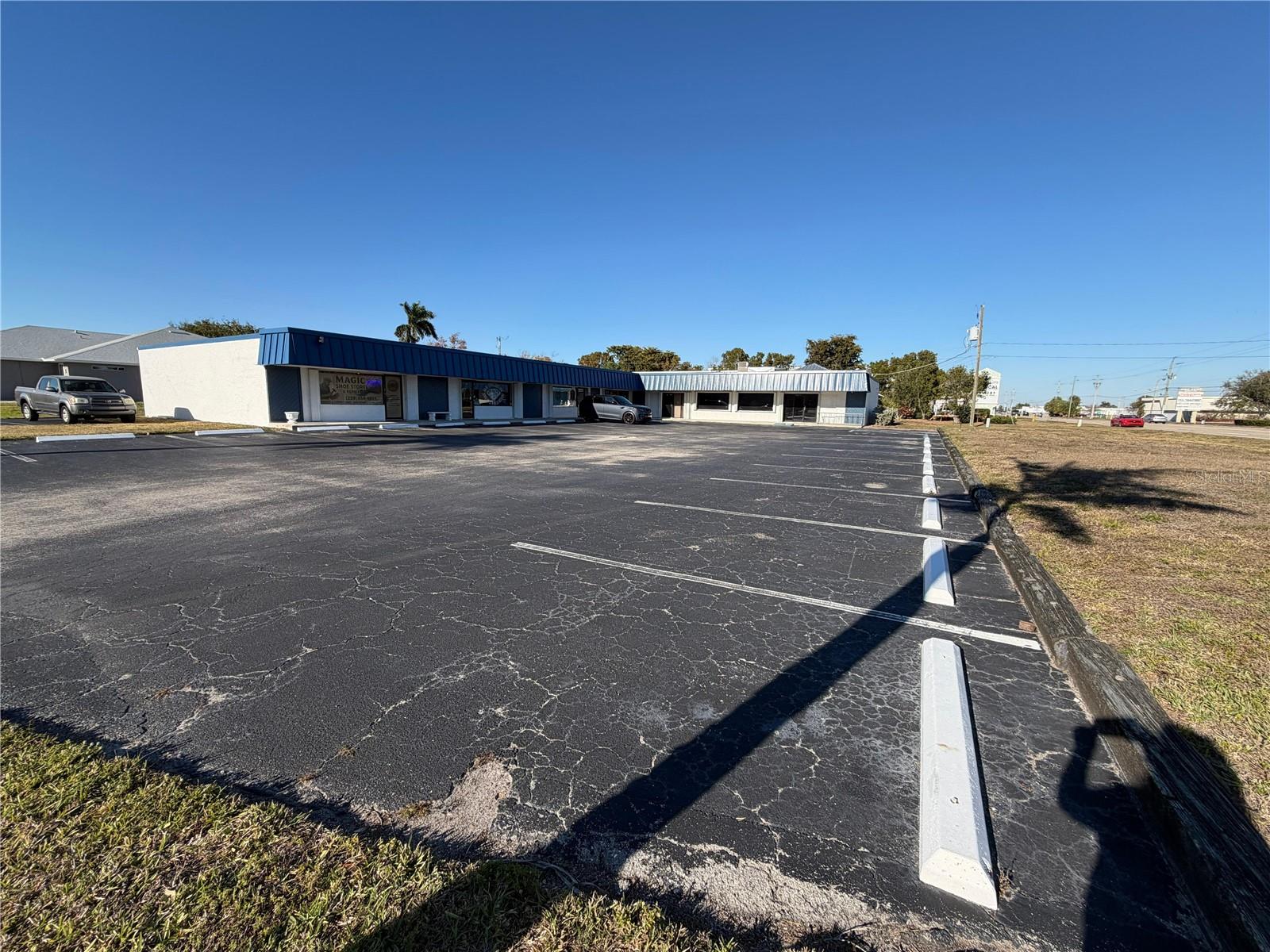 15630 MCGREGOR BLVD, FORT MYERS, FL