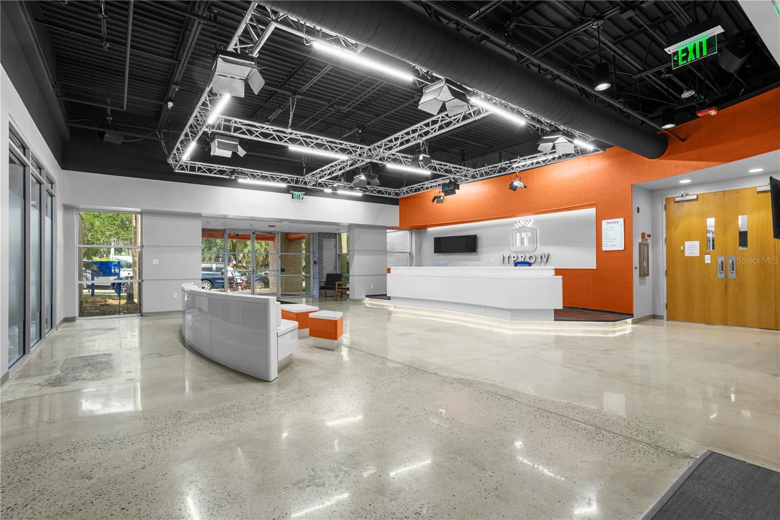 7525 NW 4TH BLVD, GAINESVILLE, FL — photo 3