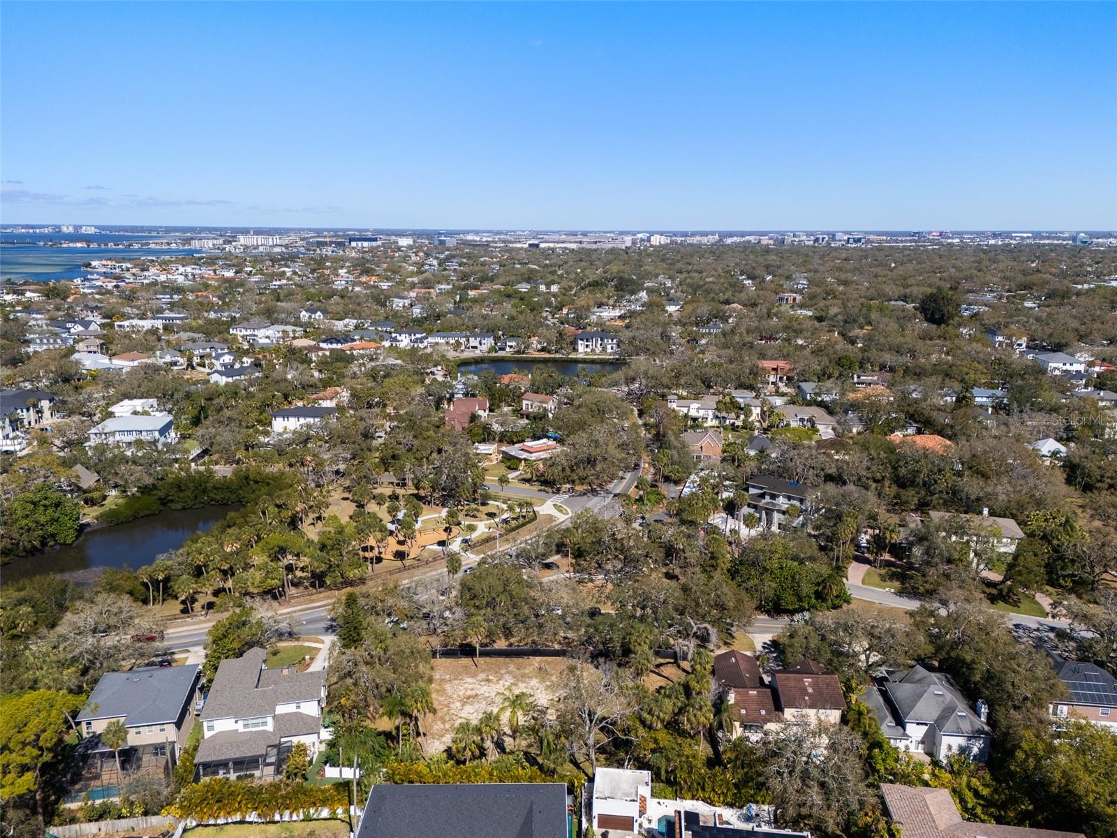 4628 W BAY TO BAY BLVD, TAMPA, FL — photo 11