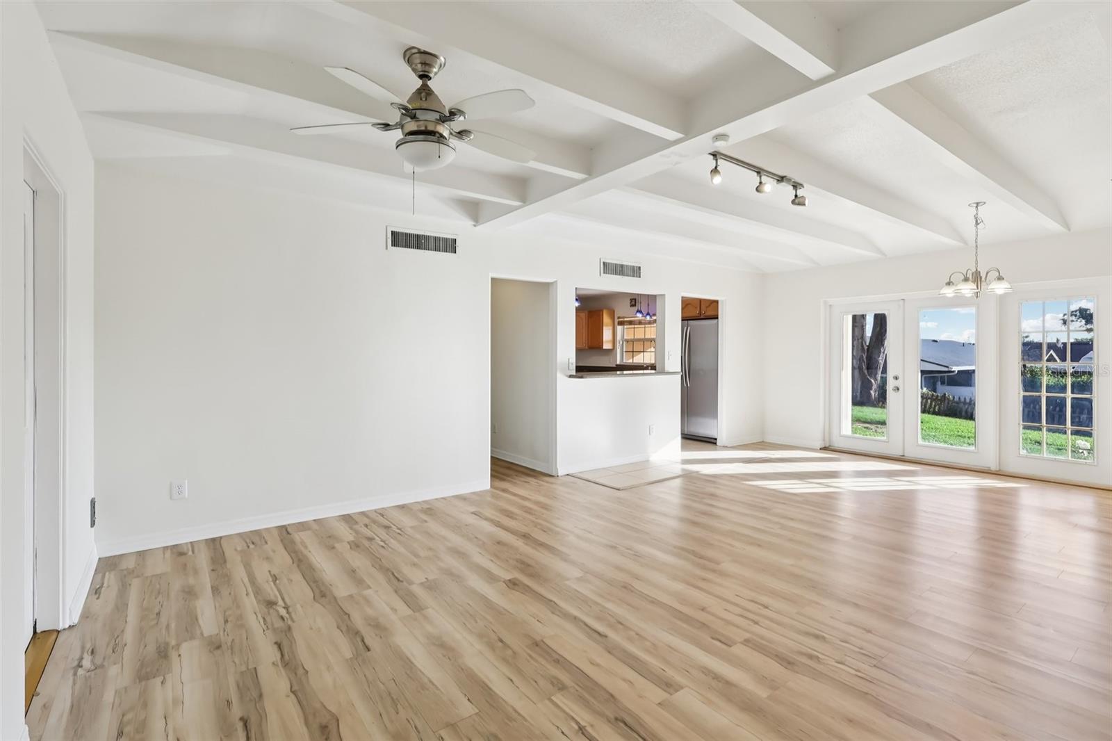 131 E PALMETTO AVE, HOWEY IN THE HILLS, FL — photo 15