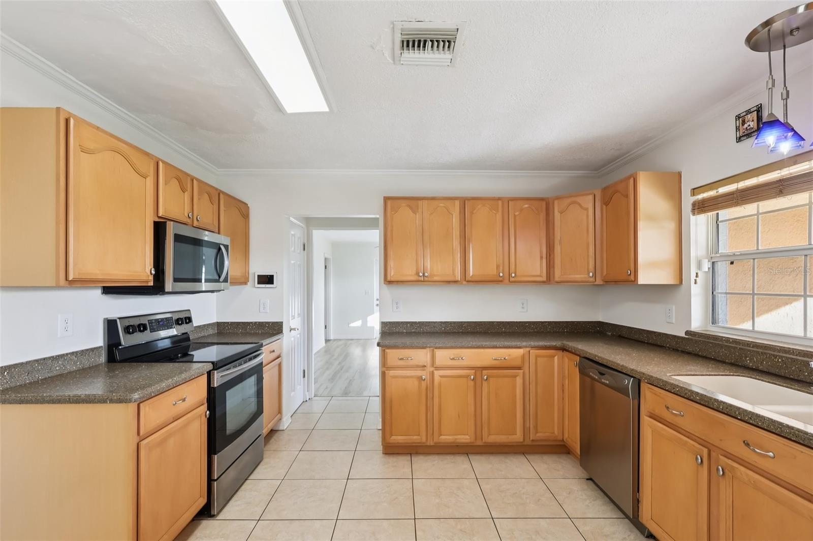 131 E PALMETTO AVE, HOWEY IN THE HILLS, FL — photo 30