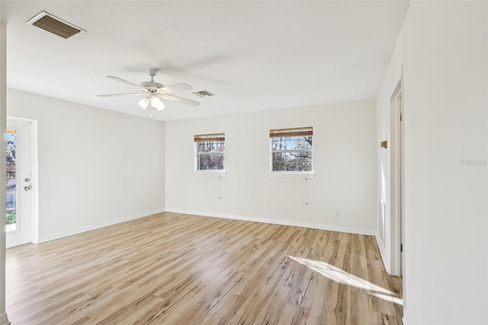 131 E PALMETTO AVE, HOWEY IN THE HILLS, FL — photo 40