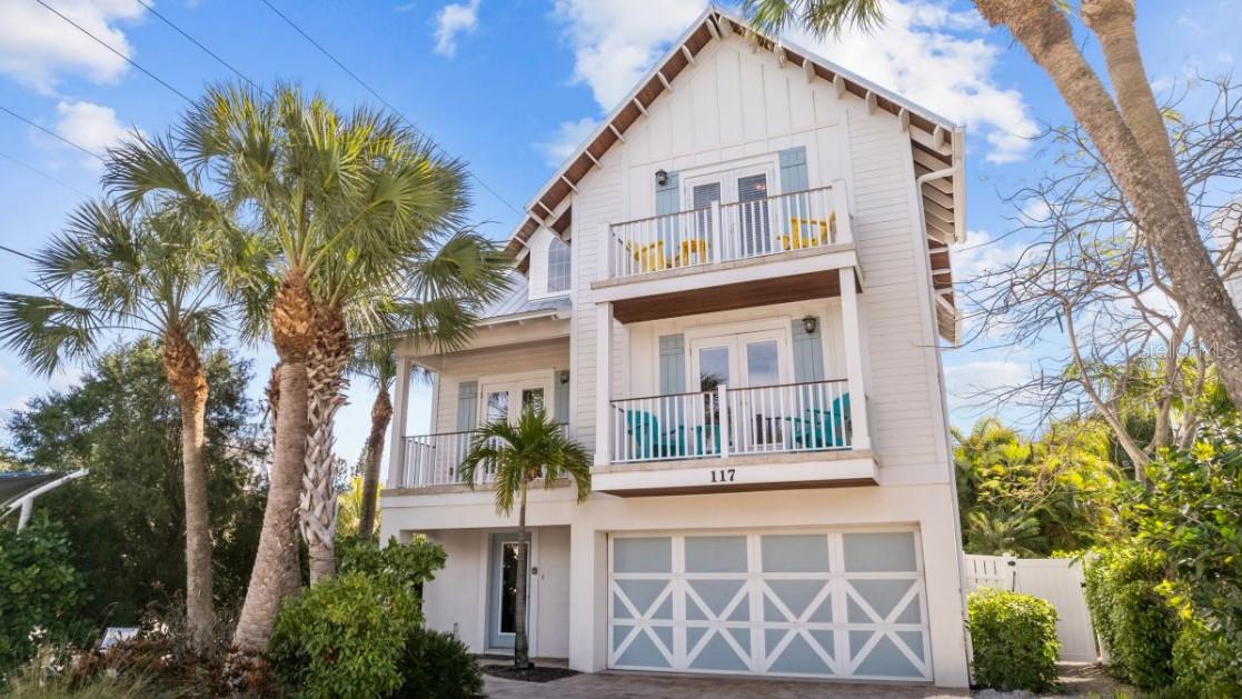 117 WILLOW AVE, ANNA MARIA, FL