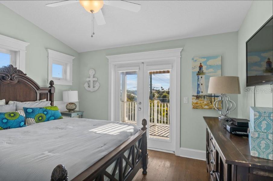117 WILLOW AVE, ANNA MARIA, FL — photo 30