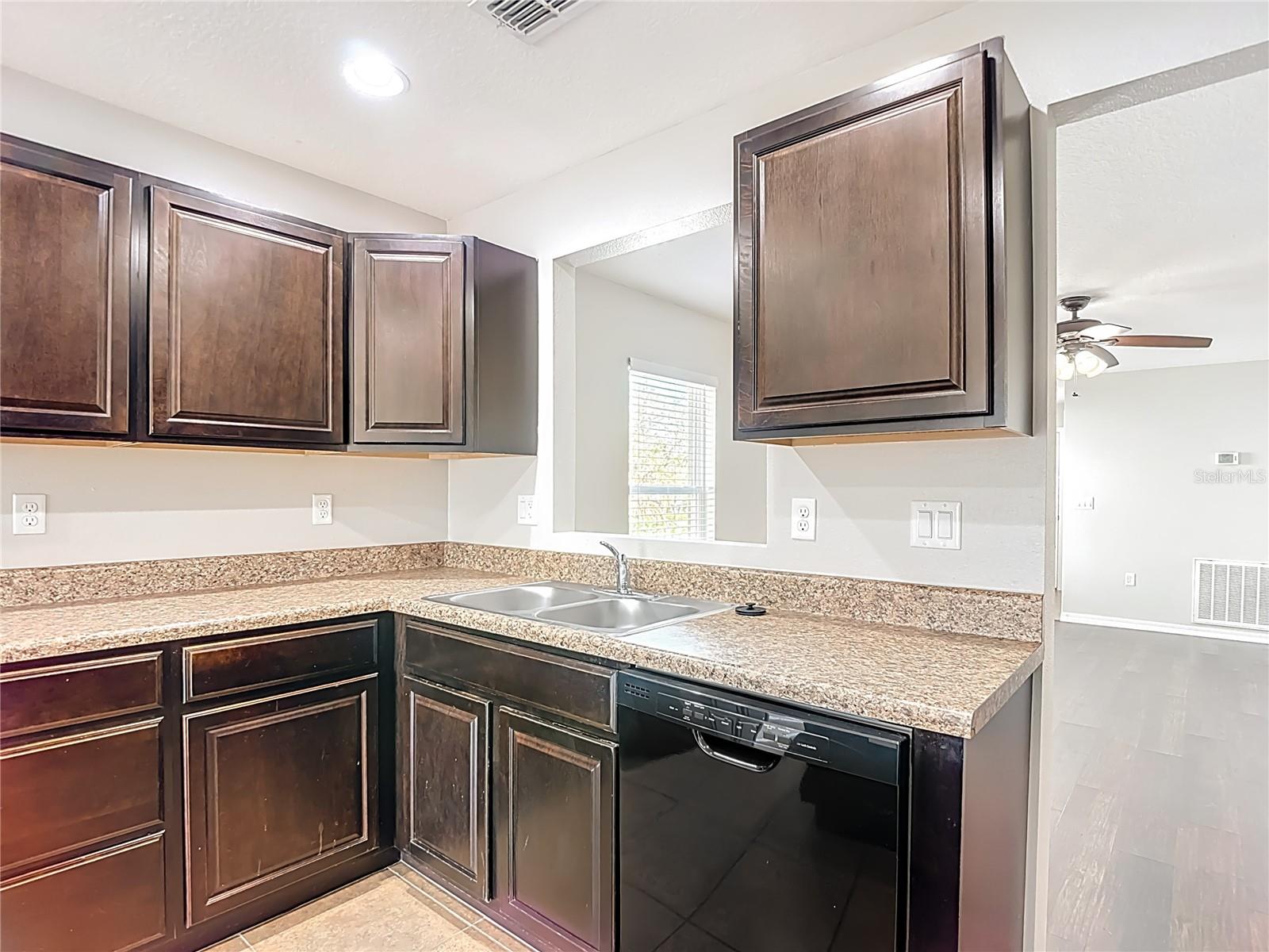 13221 WATERFORD CASTLE DR, DADE CITY, FL — photo 15