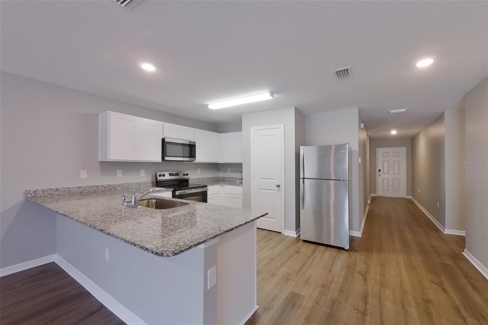 9810 N SANTEE TER, DUNNELLON, FL — photo 12