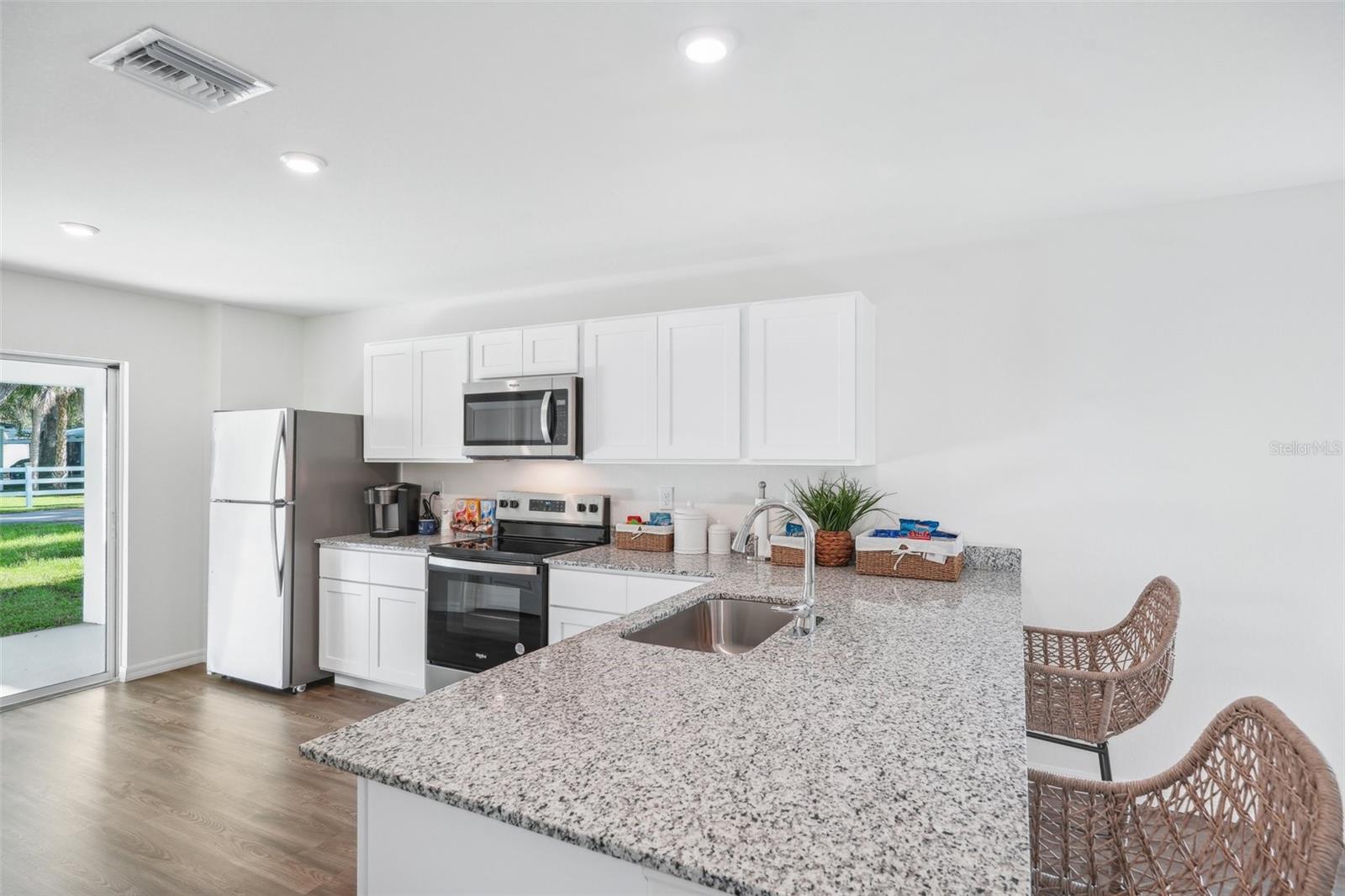 1050 AMBLESIDE DR, HAINES CITY, FL — photo 12