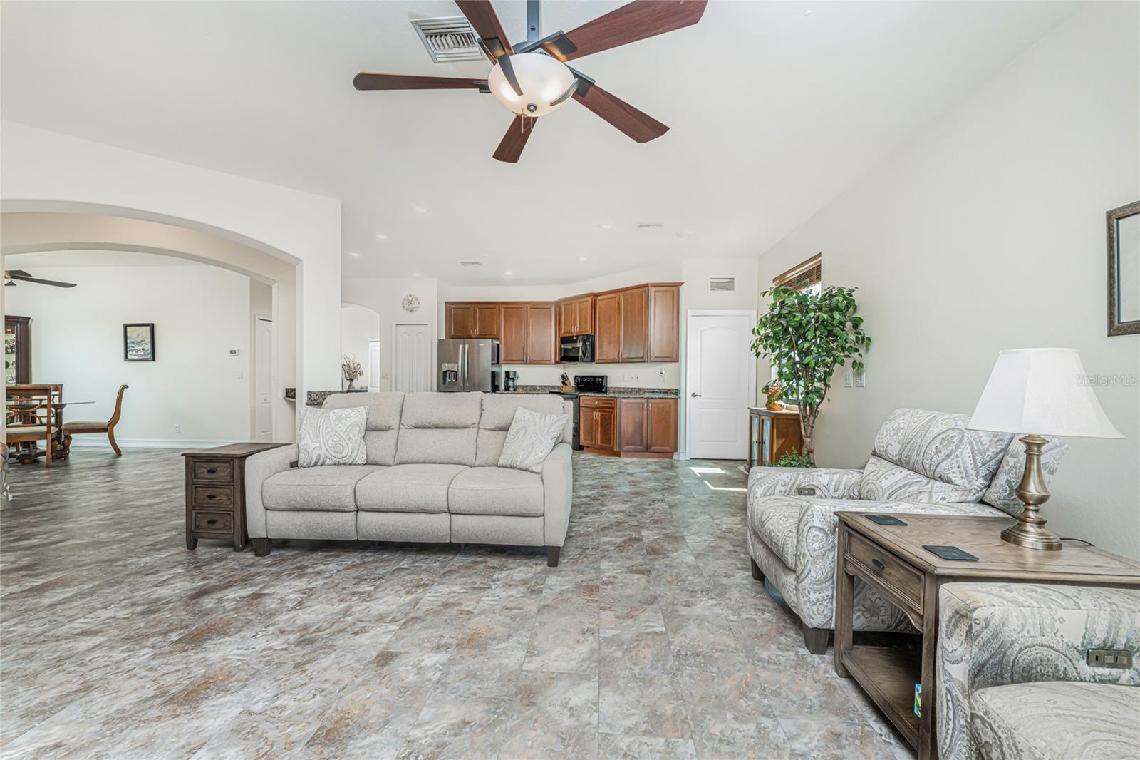 228 ANTILLA DR, ROTONDA WEST, FL — photo 3