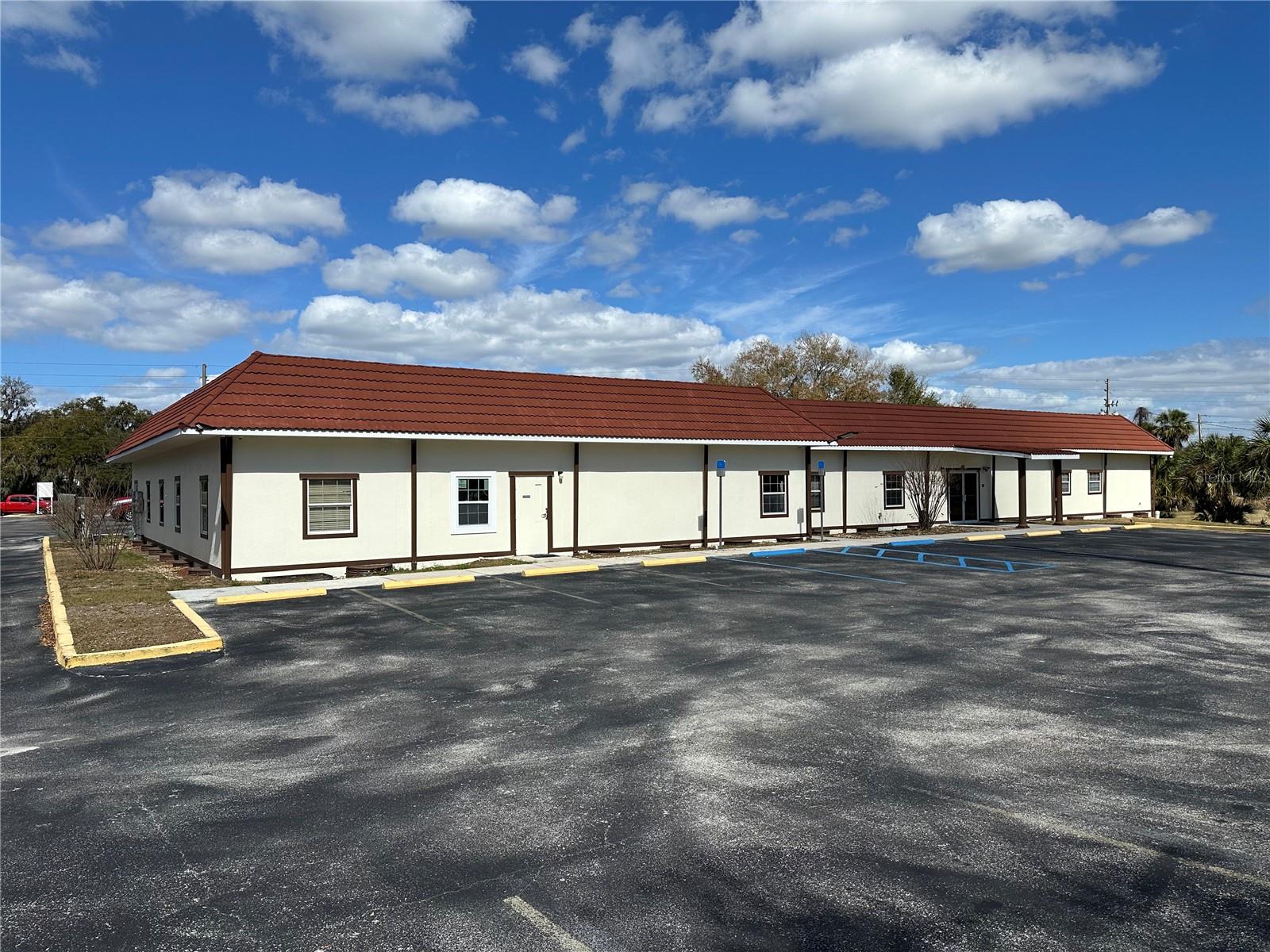 401 E NORTH BLVD, LEESBURG, FL