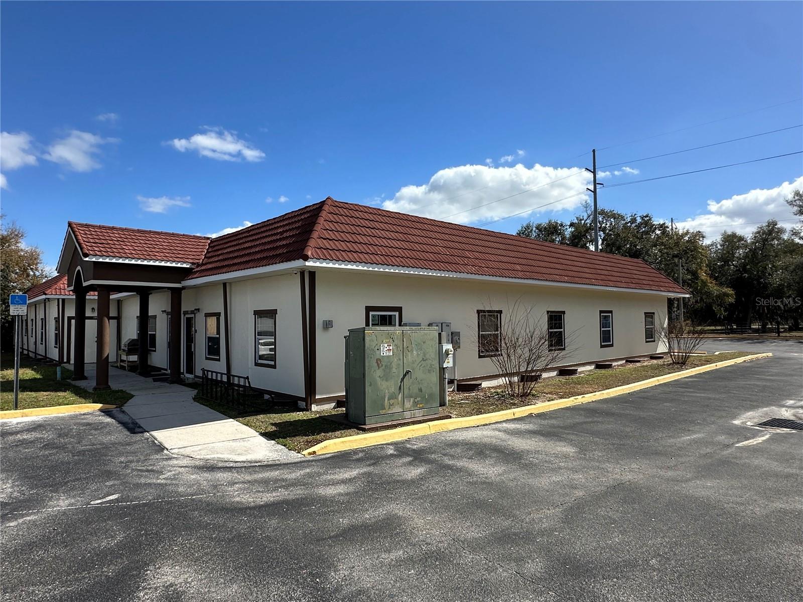 401 E NORTH BLVD, LEESBURG, FL — photo 4