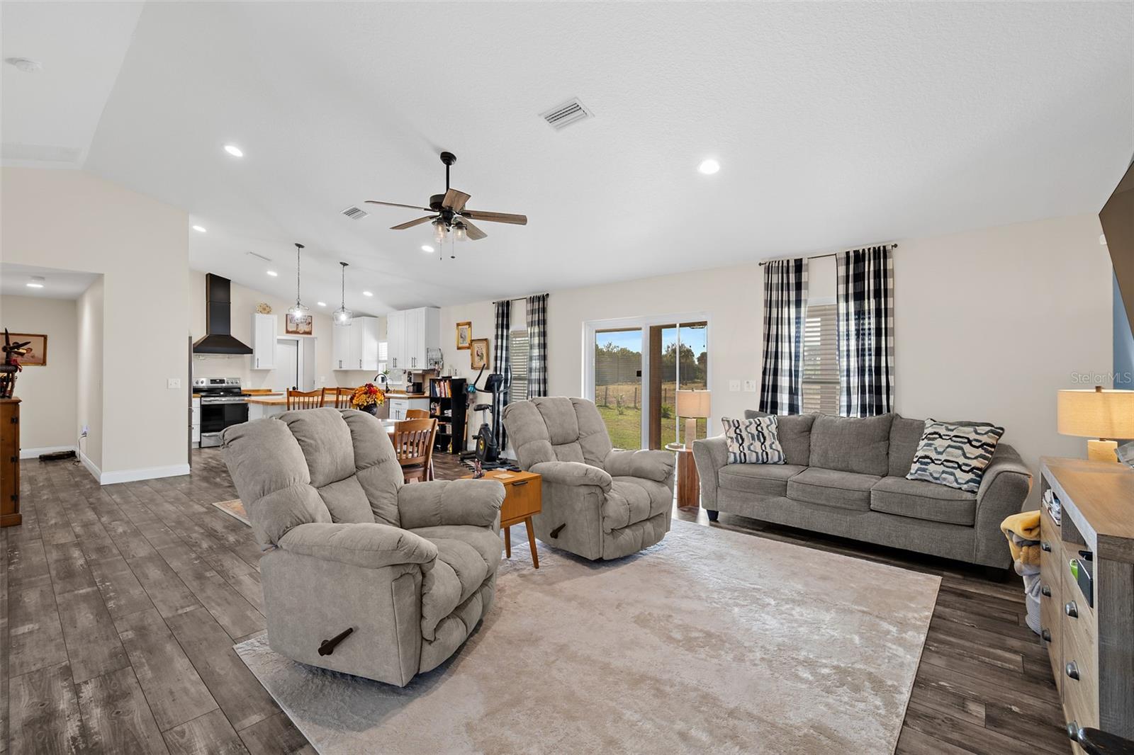 3440 HAMMOCK RD, MIMS, FL — photo 8